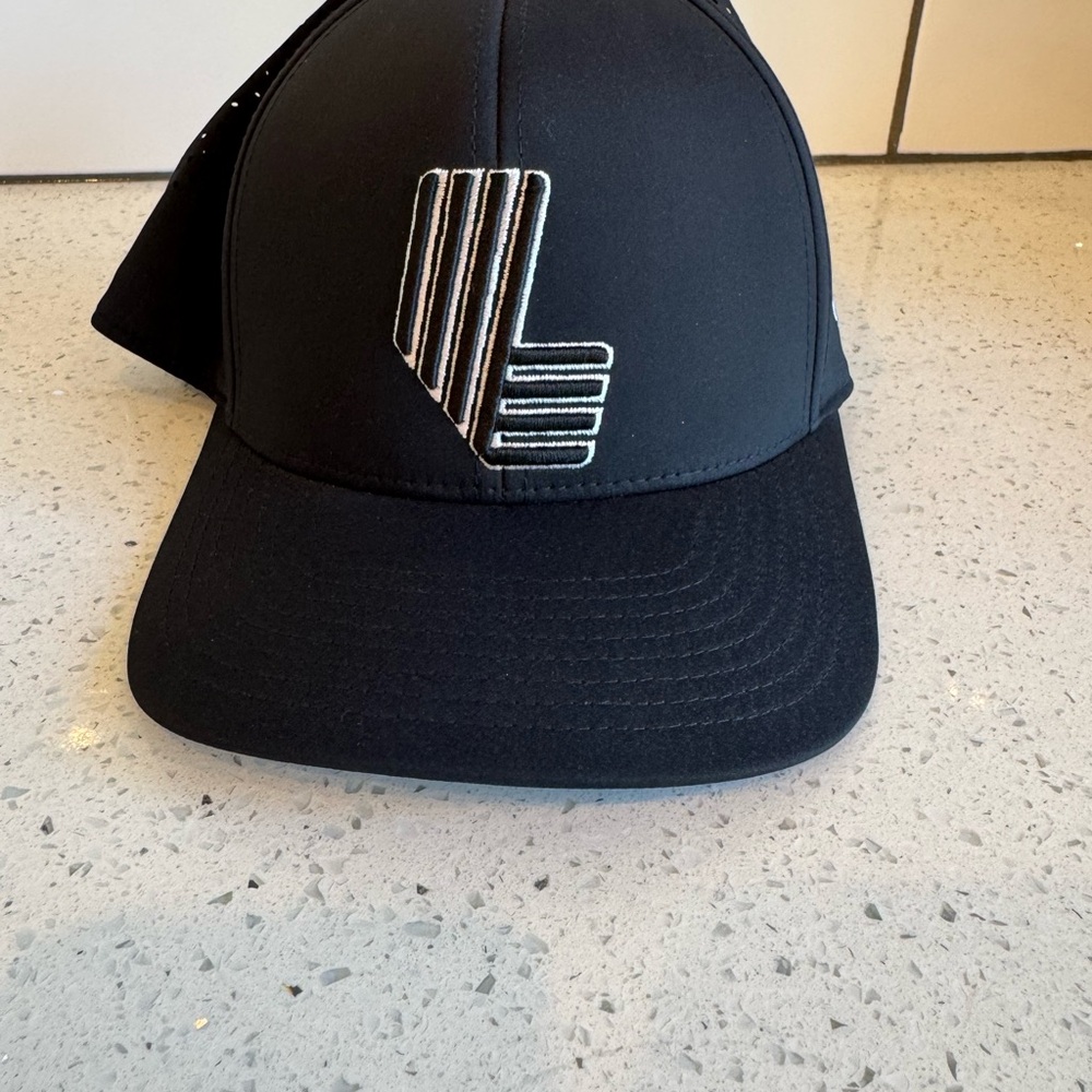 NWOT LIV Golf Active Logo Hat – Black / Mesh Back